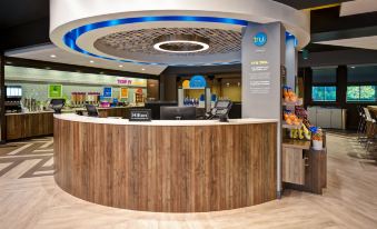 Tru by Hilton Sterling Heights Detroit