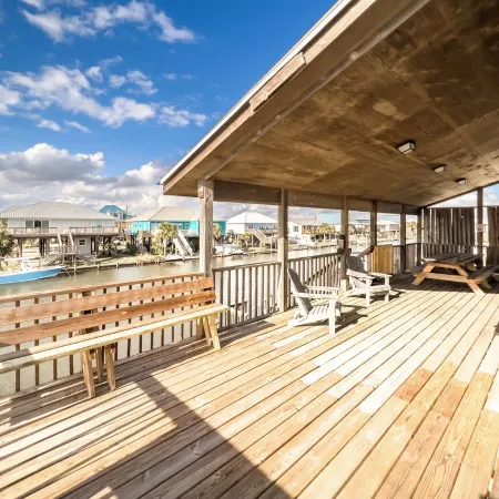 Waterfront 4Br Private Dock& Boat Ramp Perfect for Families