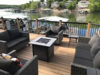 Newly Renovated 5 bedroom Lakefront Vacation Home with Private Boat Dock