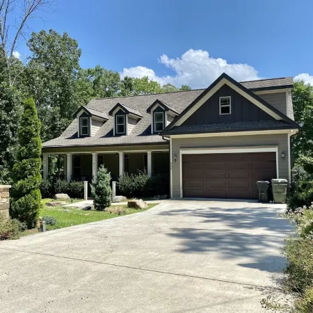 LAKEFRONT HOME ON WATTS BARR LAKE WITH BOAT DOCK