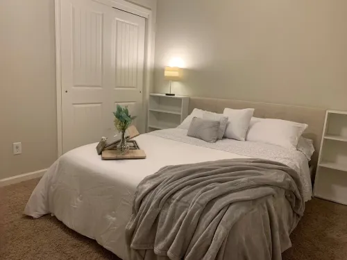 Peaceful 3BR/2BA Hidden Lake Home Near ACOM w/WiFi