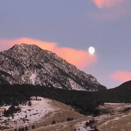 Romantic Retreat for Two: Make A Montana Memory!
