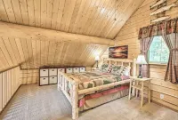 Northern Lights Escape: Authentic Log Cabin with Private Sauna Experience