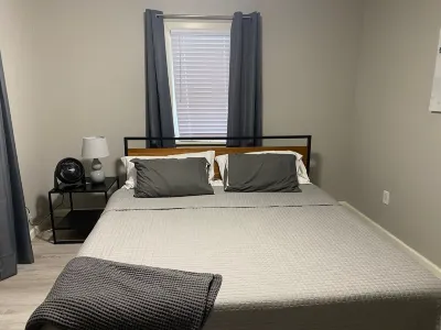 Chestnut House; Litchfield, IL;  Pets Welcome
