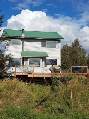 Bungalow by Bishop's Beach! Great Beach access, Wonderful View, Family Friendly