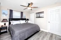 Lakefront home near beaches with waterview, pets ok