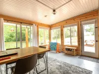 Cozy fireplace, indoor and outdoor games, records! Hotels in Como