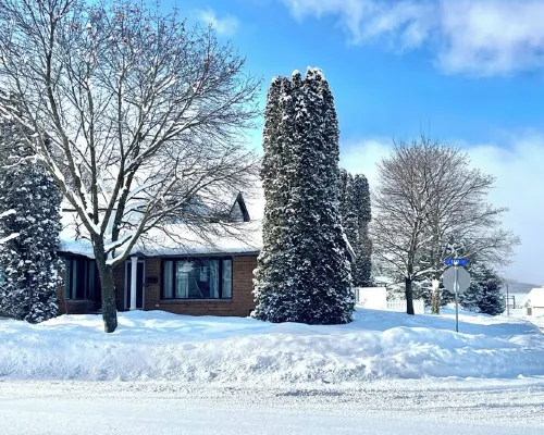 Downtown Boyne City—Close to Lake Charlevoix Beach, Dining, Shopping & Festivals Hoteles en Boyne City