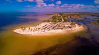 PALM CREEK GETAWAY spring meets gulf+pool & spa