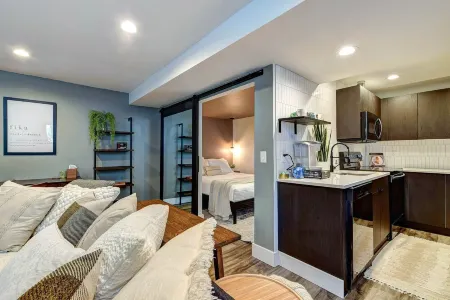 Spacious Luxury Apt w/ New Finishes + Great Views