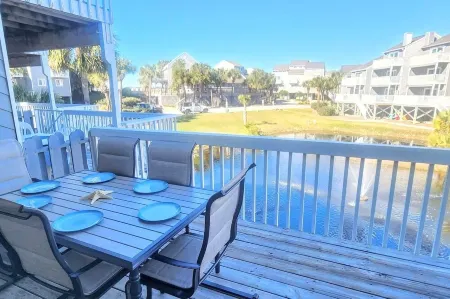 Sweetwater BD48-2BR/2BA, Gulf View over Pond, Many Extras plus High Speed Wifi