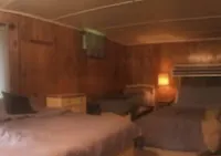 Sweet Retreat Cabin on Crane Lake with onsite parking and Air Conditioned!