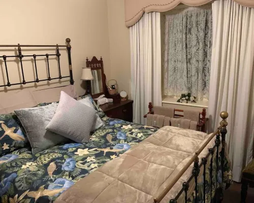 Old Barossa Valley Inn & Bakery House..Get it allWalk to”Gather Round Hotels in Lyndoch