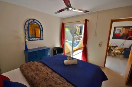 Apartment PLAYA -sea view -near the beach -4 persons -WiFi -pool Отели в г. Коста Кальма