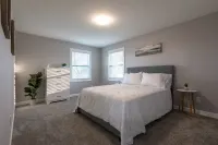 Stunning Modern Farmhouse with Mountain Views!! - 4-Star