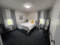 Newly remodeled cottage in the heart of Crosby near restaurants and biking trail