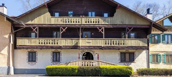 Dachgeschoss - Loft apartment with a view of the river Hotels in White County