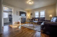 Lovely DOWNTOWN CODY: Salsbury Corner Cottage