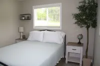 Sunny Daze Cottage 3 Bedroom Covered Deck Resort Boat Dock Pool Firepit Arcade