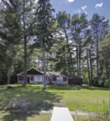 Calling Outdoor Adventurers! Resting on Grace Lake House with Home Theater!