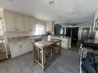 Cheerful 2 br/1 full bath home near SoFi/Beaches