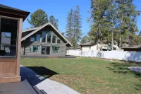 Luxurious Lakefront Log Home with Entertainment Building on Moosehead Lake