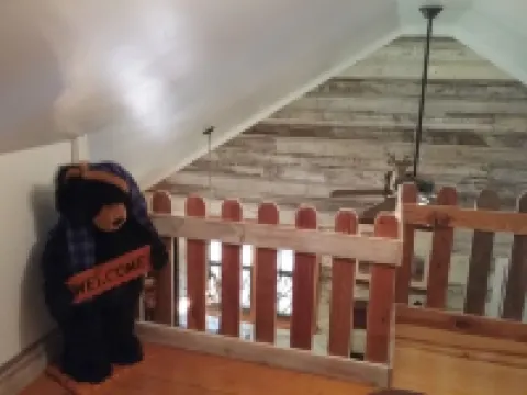 Creekside Cabin Close to hiking trails and waterfalls