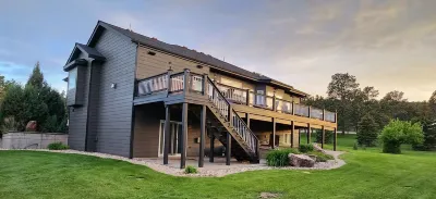 Luxury, Private,Relaxation with beautiful quiet area in the heart of the hills Hotel a 