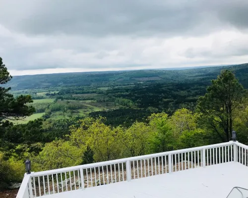 Petit Jean Cliffside Retreat Hotels in Conway County