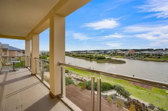 CQ Holidaysev Charger Type 2 Available at Property