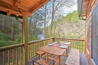 The Rainbow Lodge- Riverfront, Fiber, HotTub, Fish, DogOK, Game Room, Movie Room