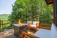 The Overlook - Hot Tub, Game Room, 5min to MTN