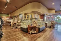 Welcome to Maui! Gorgeous 2Br/2 ba Luxury Condo
