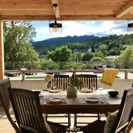 AIR-CONDITIONED VILLA 6 PEOPLE HEATED PRIVATE POOL NEAR PORTO-VECCHIO