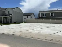 Big 6,700 sqft Bear Lake Vacation Home blocks from Marina, private hot tub!