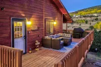 Monarch Landing, A Cozy Cabin w/360 Mountain Views