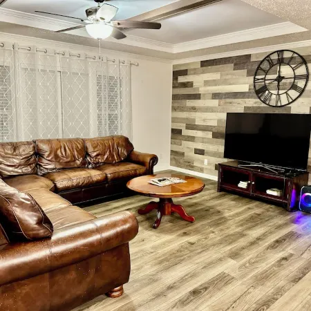 Beautiful, Cozy home in Concord providing a spacious & tranquil retreat