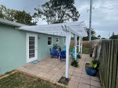 Rock Ridge II.  Close to everything. Entire House. 3 bedroom 1bath.