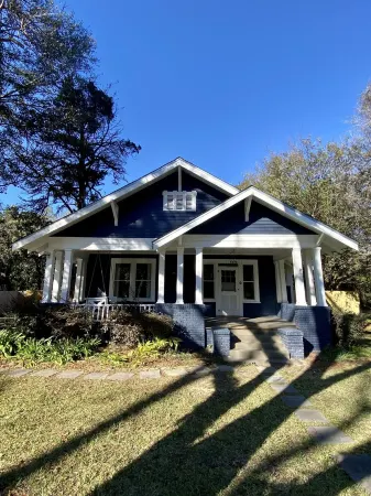 Classic craftsman centrally located close to downtown, VSU and SGMC