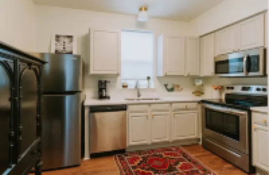 Mermaid's Muse - close to beach & downtown Ocean Springs! Includes golf cart!