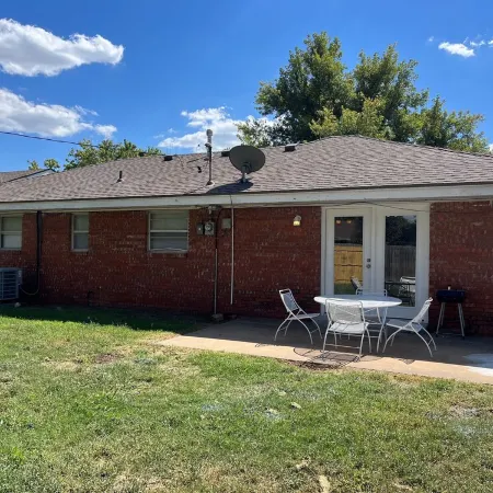 Fantastic 3/2 near OU, fully stocked, 4 TVs, W/D