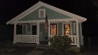 Charming Bungalow in Downtown Andrews I Explore-Shop-Eat