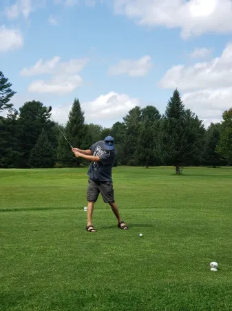 Aurora is a 3-bedroom house in Holcombe. A year-round playground for all!