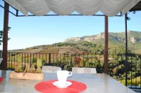 PRIORAT "Relax Climbing Hiking"