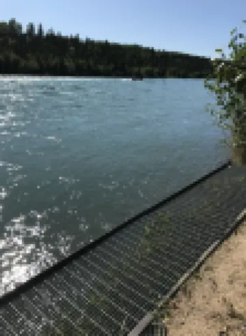 Kenai riverfront log cabin, perfect for fishing, close to town Hotels in Sterling