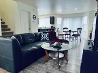 Quiet & backed by trees, centrally located home close to downtown and ferries.