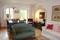 Lake Garda: Idyllic villa in quiet village center with olive and palm trees garden Hotel a Nago-torbole