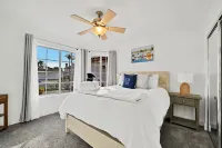 Your private oasis with heated pool and garden in Oceanside! Hotels near Vons