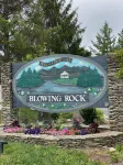 Sweet Stopover-5 star-DT Blowing Rock -walk to everything/3rd floor/balcony!