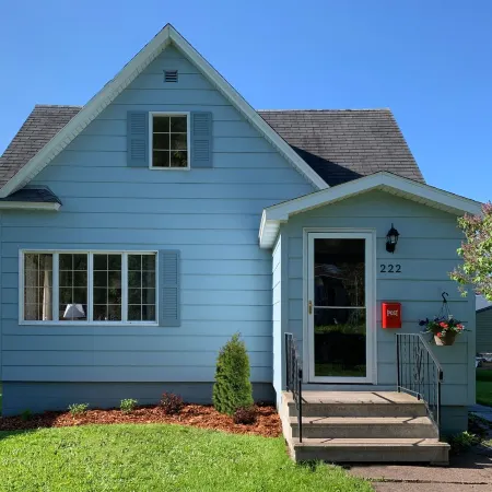 Cozy home walkable to downtown Two Harbors